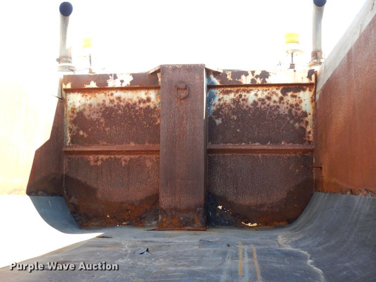 image for item DH6706 2006 Sterling LT9500  dump truck