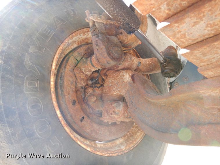 image for item DH6706 2006 Sterling LT9500  dump truck