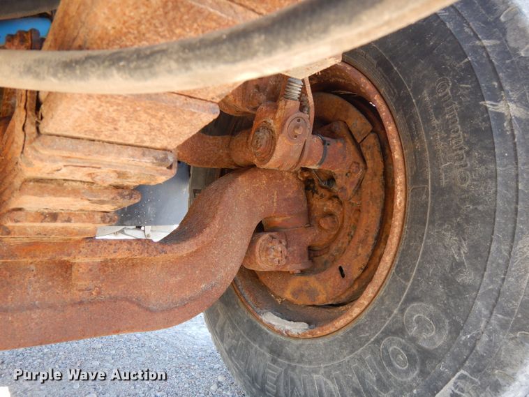 image for item DH6706 2006 Sterling LT9500  dump truck