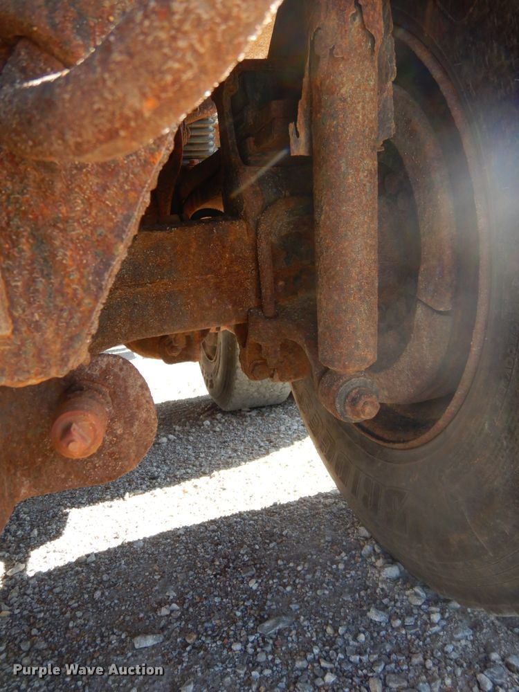 image for item DH6706 2006 Sterling LT9500  dump truck