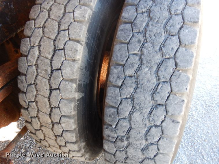 image for item DH6706 2006 Sterling LT9500  dump truck