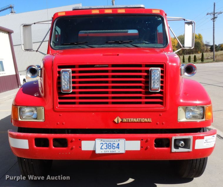 image for item DH6717 1992 International 4900  pumper fire truck