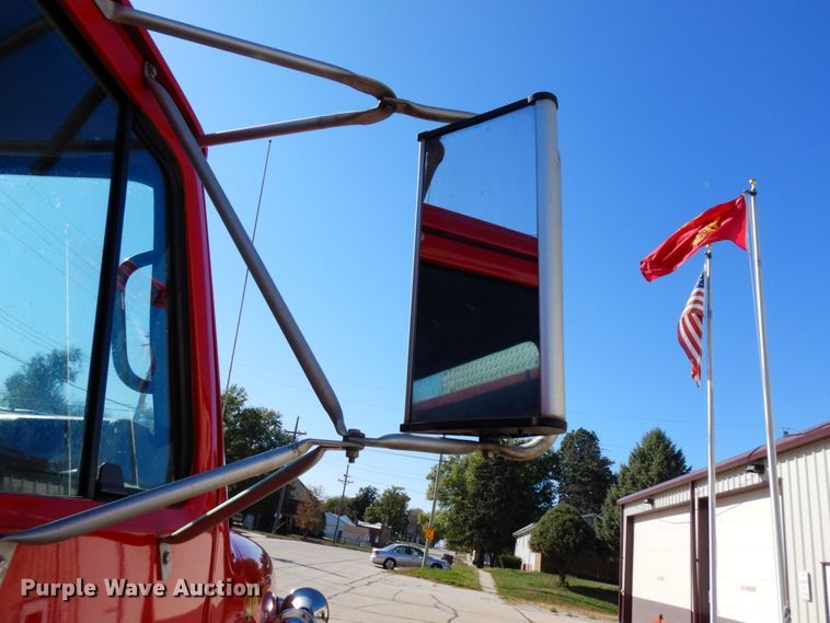 image for item DH6717 1992 International 4900  pumper fire truck