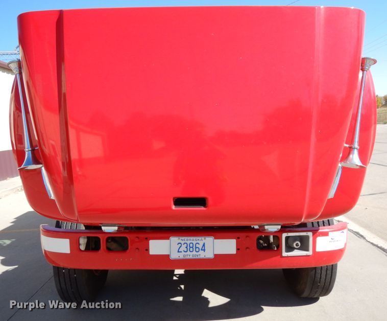 image for item DH6717 1992 International 4900  pumper fire truck