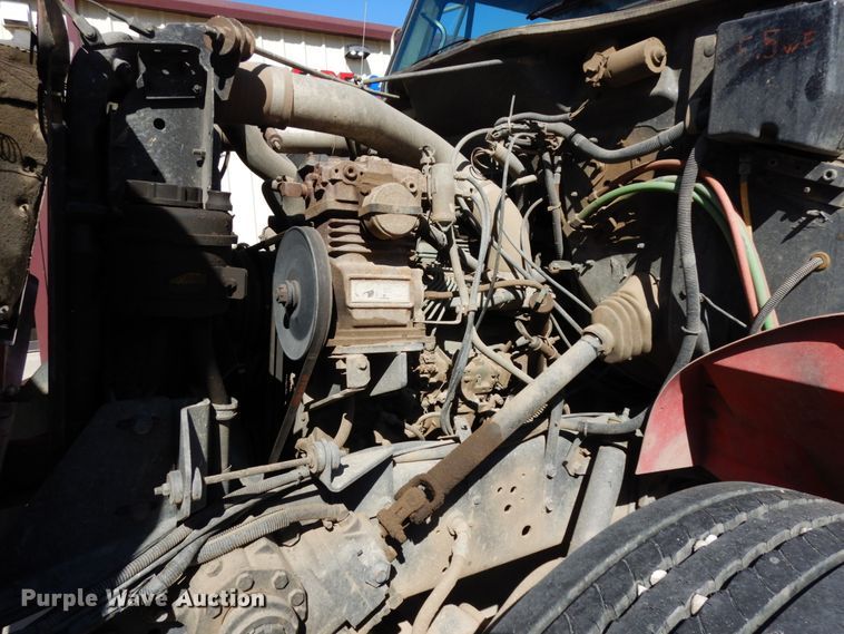 image for item DH6717 1992 International 4900  pumper fire truck