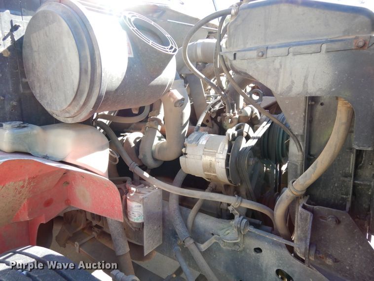 image for item DH6717 1992 International 4900  pumper fire truck