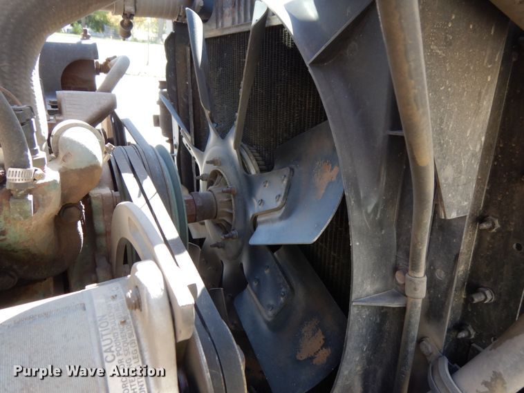 image for item DH6717 1992 International 4900  pumper fire truck