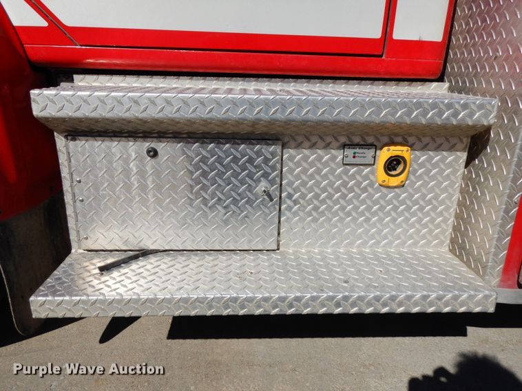 image for item DH6717 1992 International 4900  pumper fire truck