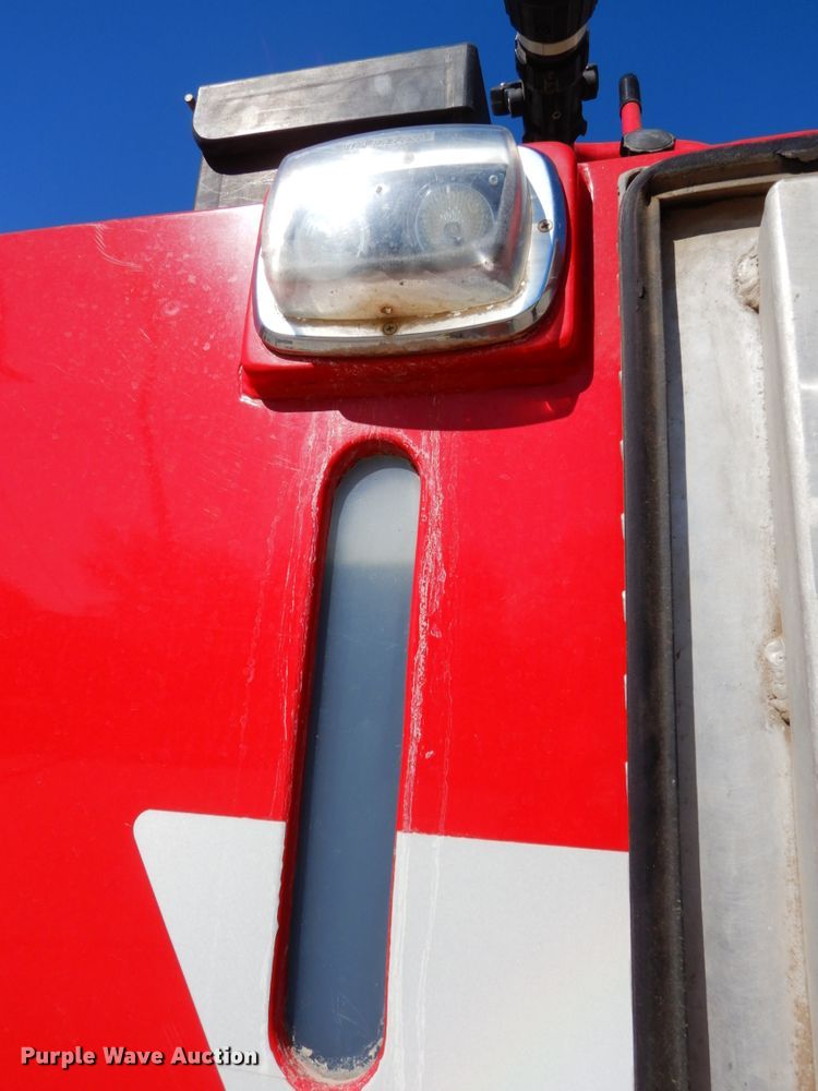 image for item DH6717 1992 International 4900  pumper fire truck