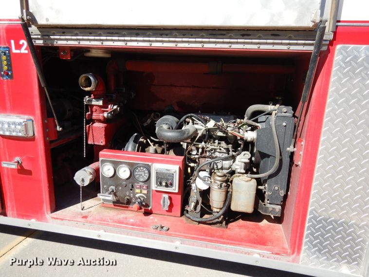 image for item DH6717 1992 International 4900  pumper fire truck