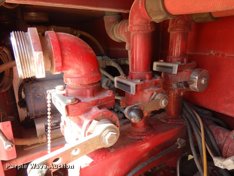 image for item DH6717 1992 International 4900  pumper fire truck