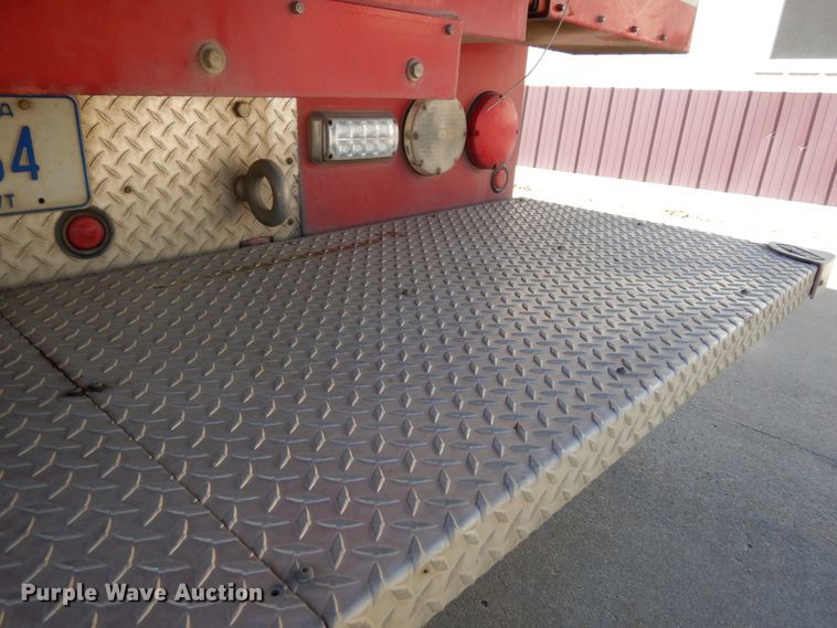 image for item DH6717 1992 International 4900  pumper fire truck