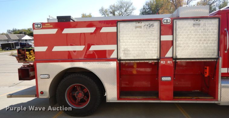 image for item DH6717 1992 International 4900  pumper fire truck