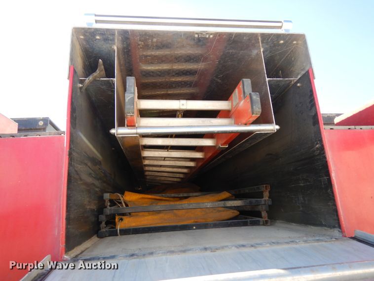 image for item DH6717 1992 International 4900  pumper fire truck