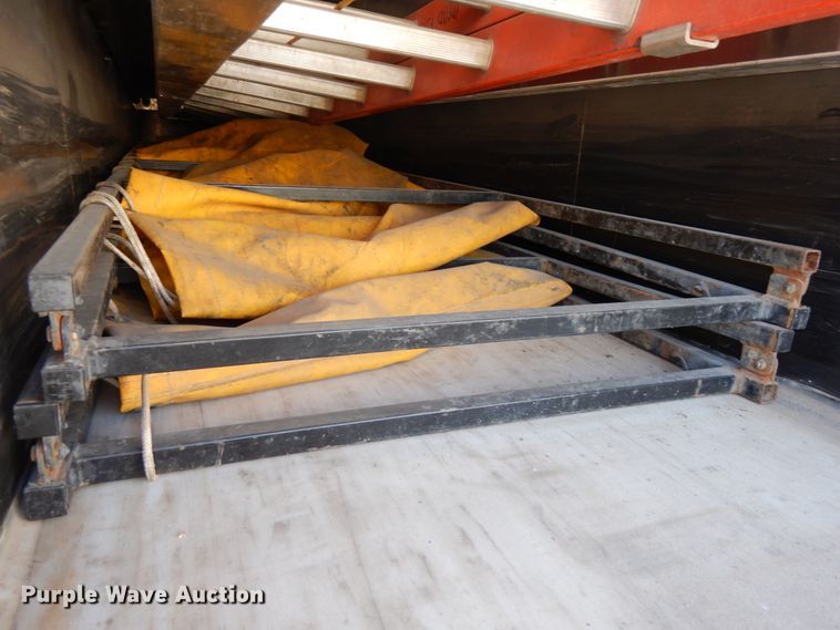 image for item DH6717 1992 International 4900  pumper fire truck