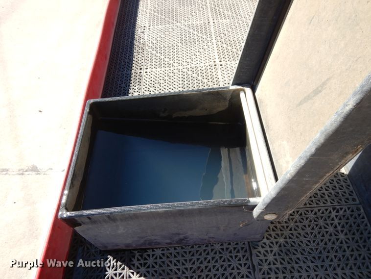 image for item DH6717 1992 International 4900  pumper fire truck