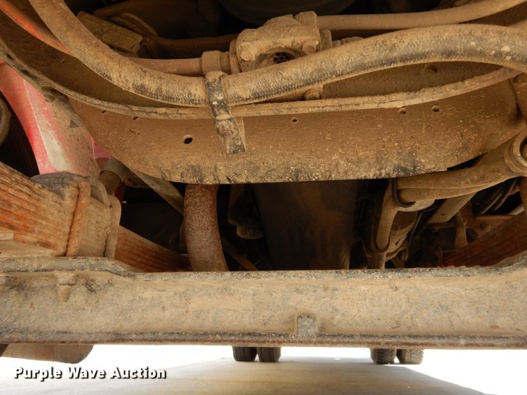 image for item DH6717 1992 International 4900  pumper fire truck