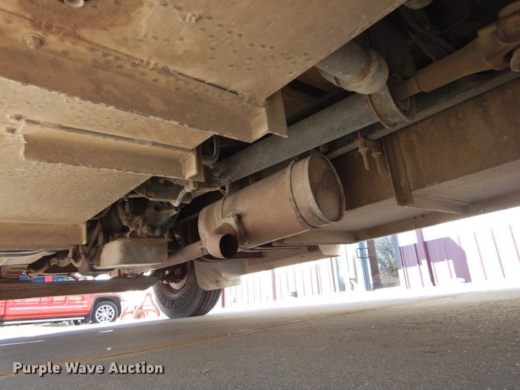 image for item DH6717 1992 International 4900  pumper fire truck