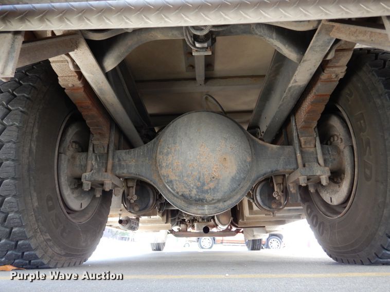 image for item DH6717 1992 International 4900  pumper fire truck