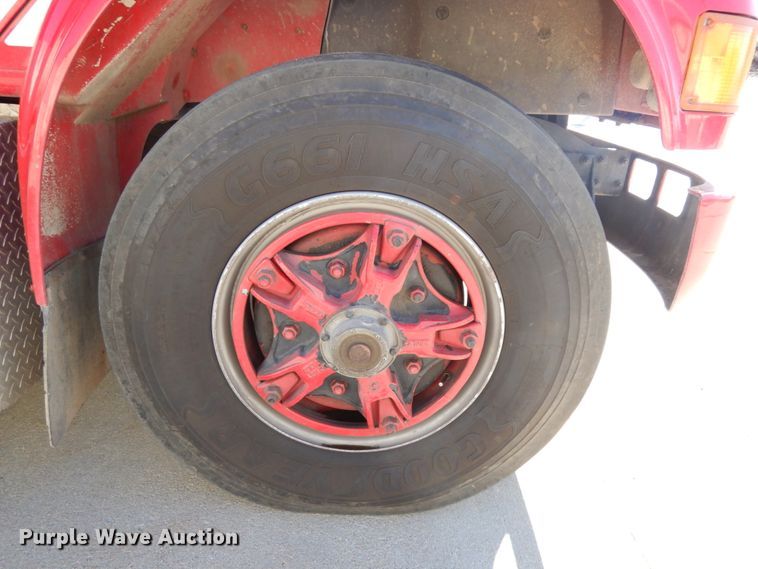 image for item DH6717 1992 International 4900  pumper fire truck