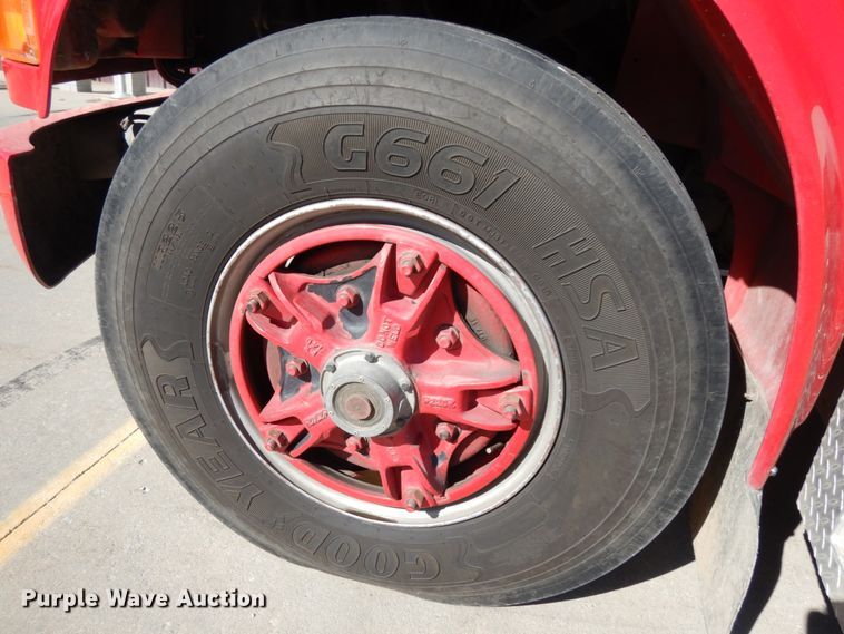 image for item DH6717 1992 International 4900  pumper fire truck