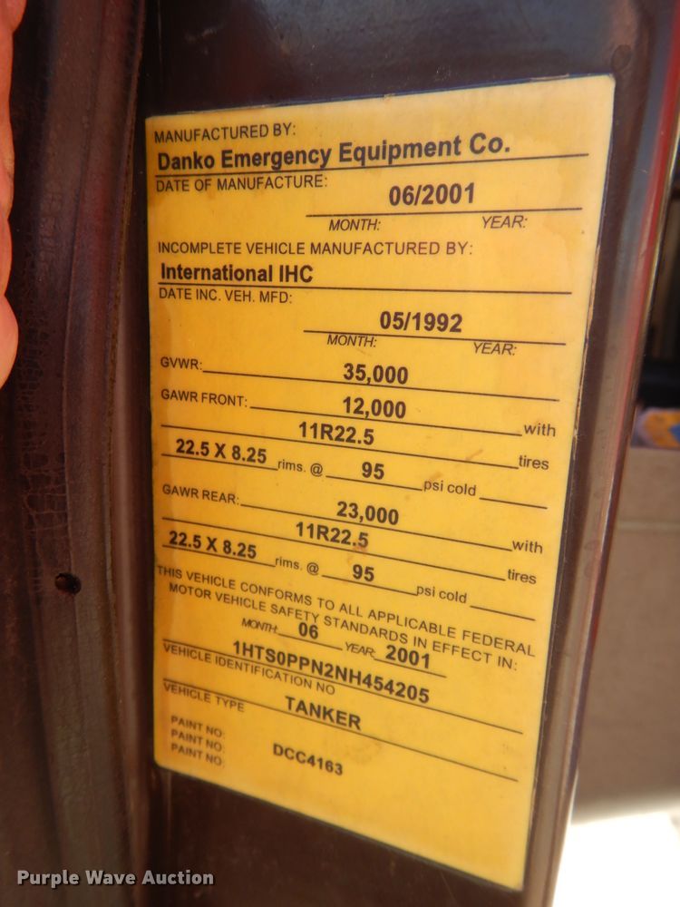 image for item DH6717 1992 International 4900  pumper fire truck