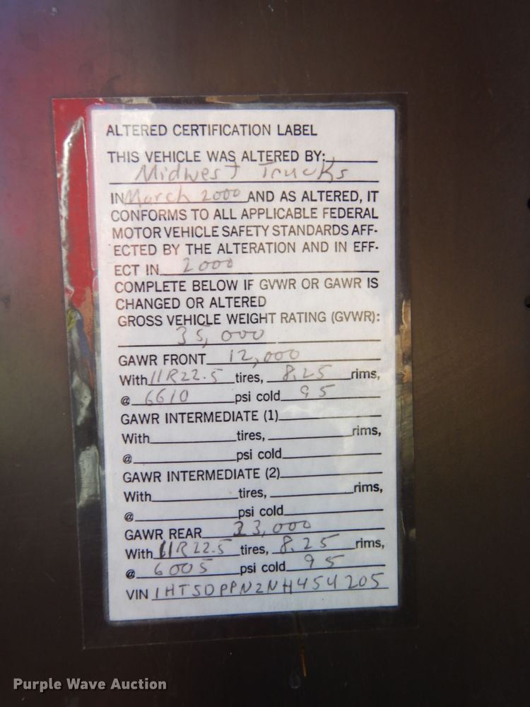 image for item DH6717 1992 International 4900  pumper fire truck