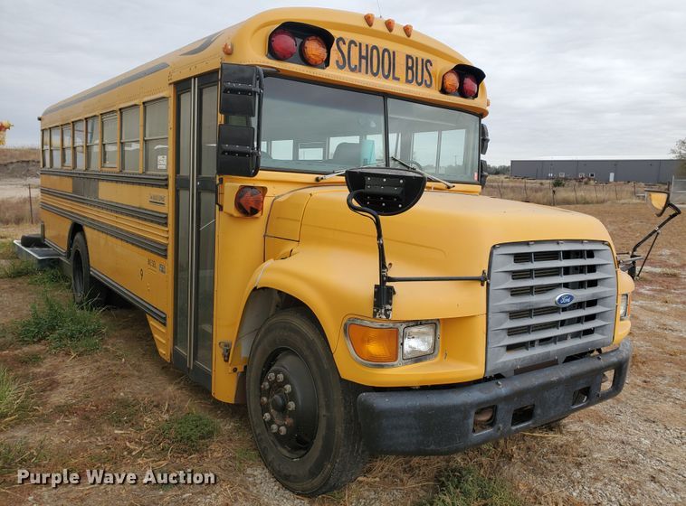 image for item DI5011 1997 Ford B800  school bus