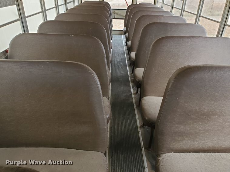 image for item DI5011 1997 Ford B800  school bus