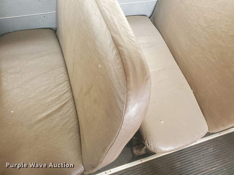 image for item DI5011 1997 Ford B800  school bus