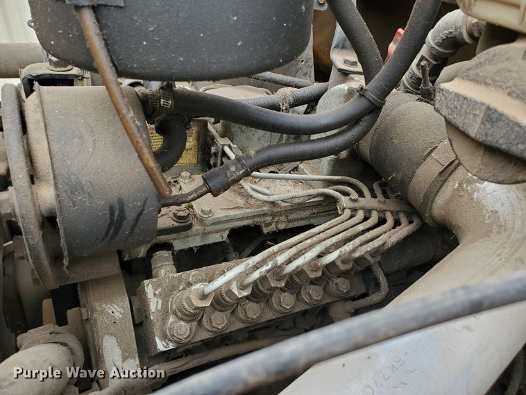 image for item DI5011 1997 Ford B800  school bus