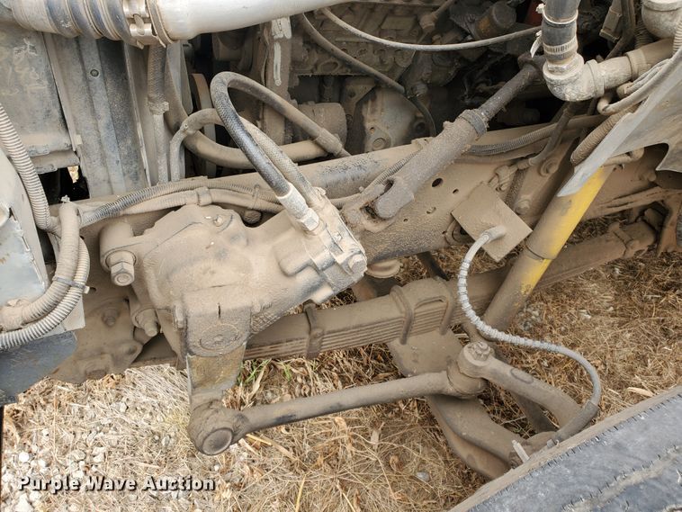 image for item DI5011 1997 Ford B800  school bus