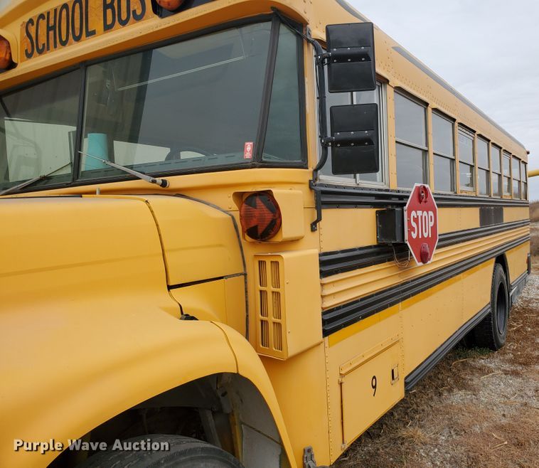 image for item DI5011 1997 Ford B800  school bus