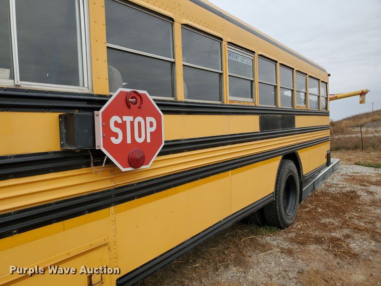 image for item DI5011 1997 Ford B800  school bus