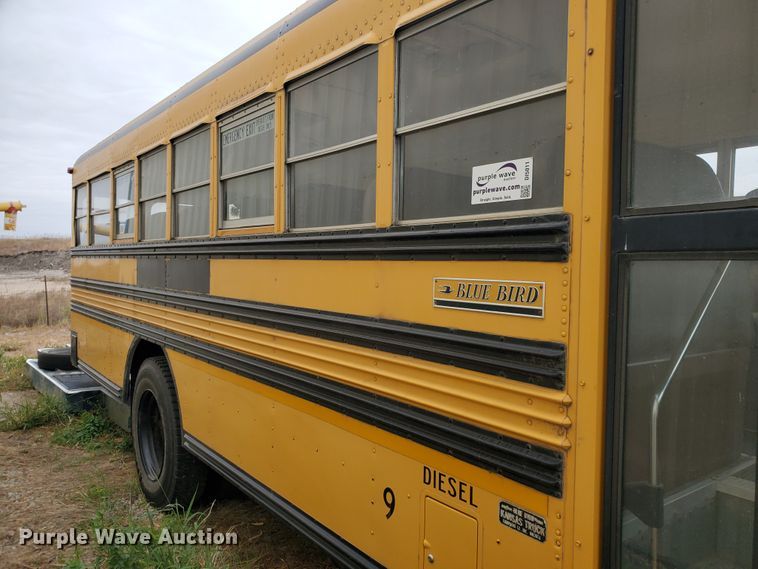 image for item DI5011 1997 Ford B800  school bus