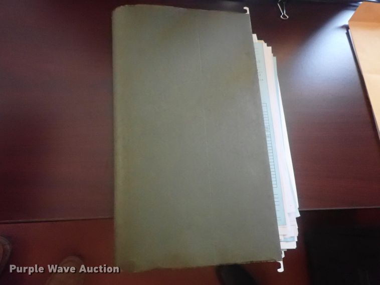 image for item DI7267 2003 Ford E350 Super Duty  shuttle bus