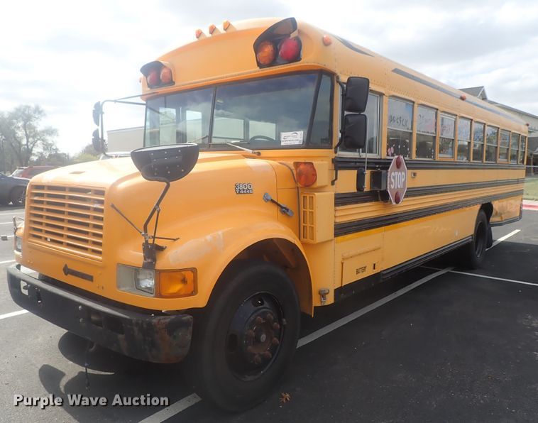 image for item DI7277 1999 International 3800 Blue Bird  school bus