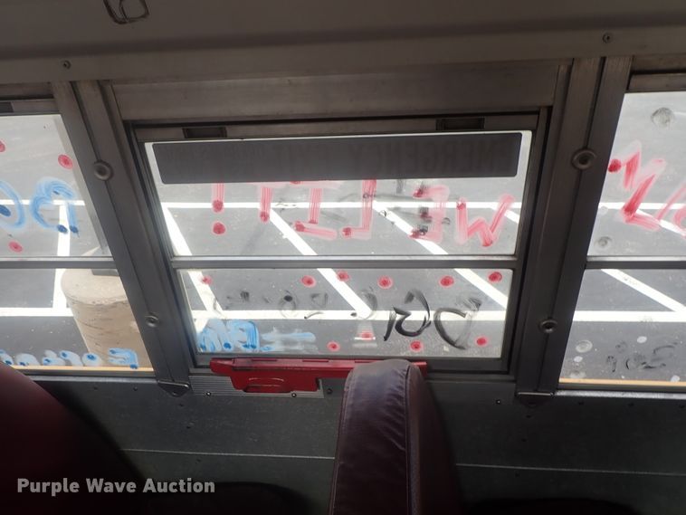 image for item DI7277 1999 International 3800 Blue Bird  school bus