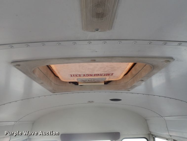 image for item DI7277 1999 International 3800 Blue Bird  school bus