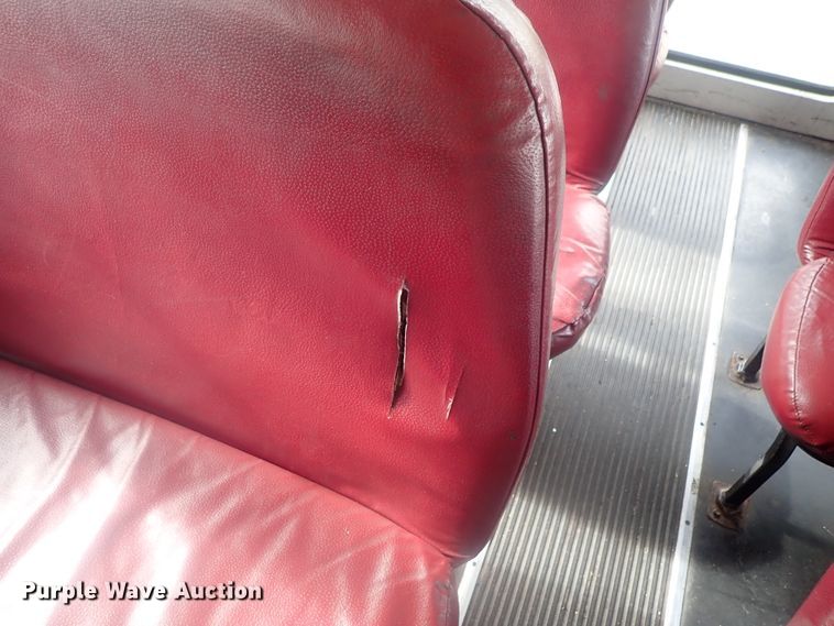 image for item DI7277 1999 International 3800 Blue Bird  school bus