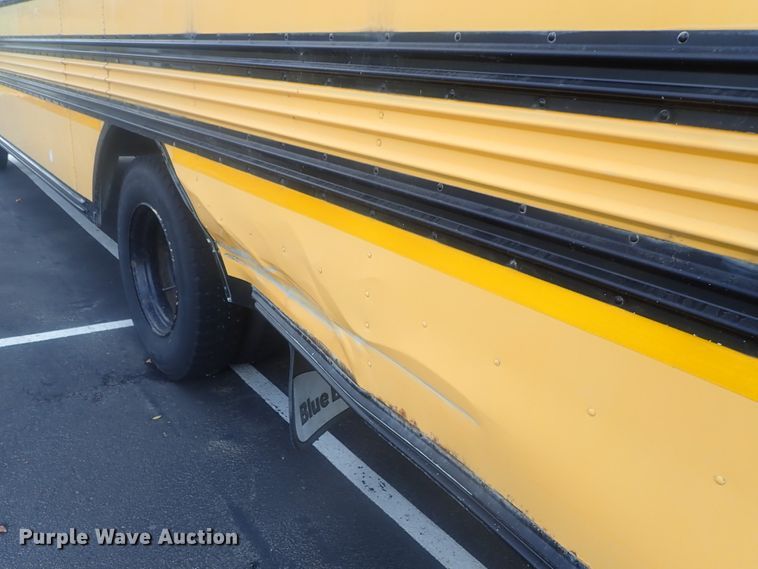 image for item DI7277 1999 International 3800 Blue Bird  school bus