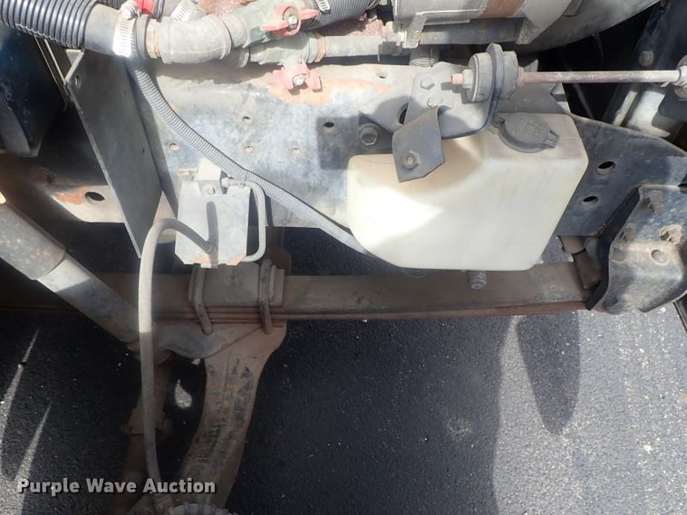 image for item DI7277 1999 International 3800 Blue Bird  school bus