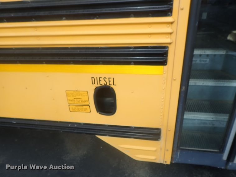 image for item DI7277 1999 International 3800 Blue Bird  school bus