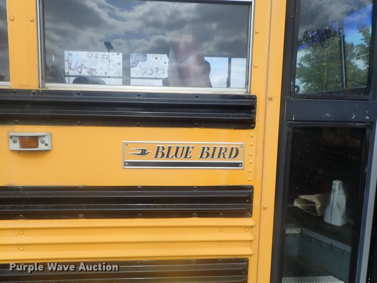 image for item DI7277 1999 International 3800 Blue Bird  school bus