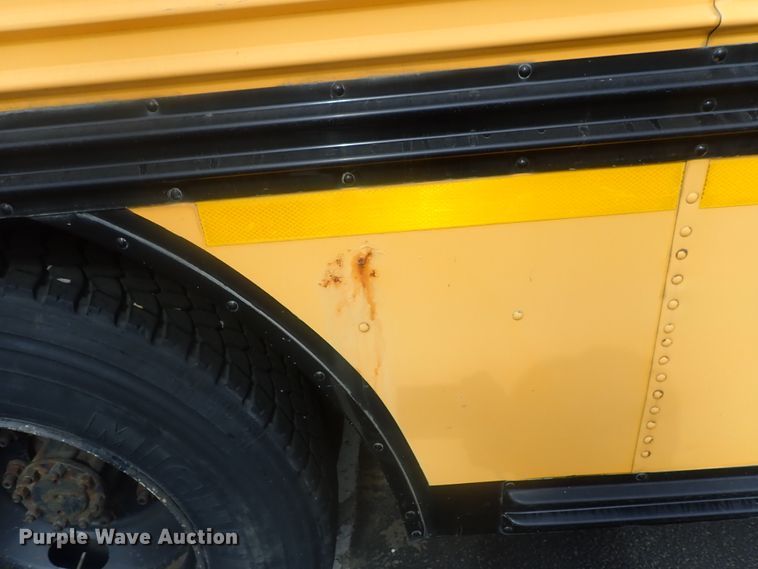 image for item DI7277 1999 International 3800 Blue Bird  school bus