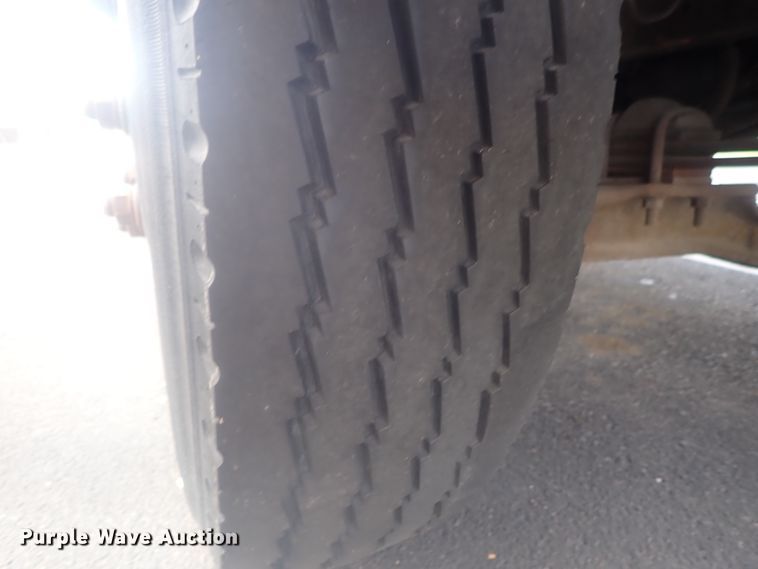 image for item DI7277 1999 International 3800 Blue Bird  school bus