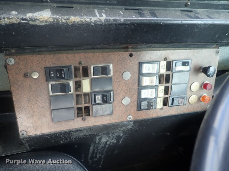 image for item DI7278 1995 International AmTran  school bus