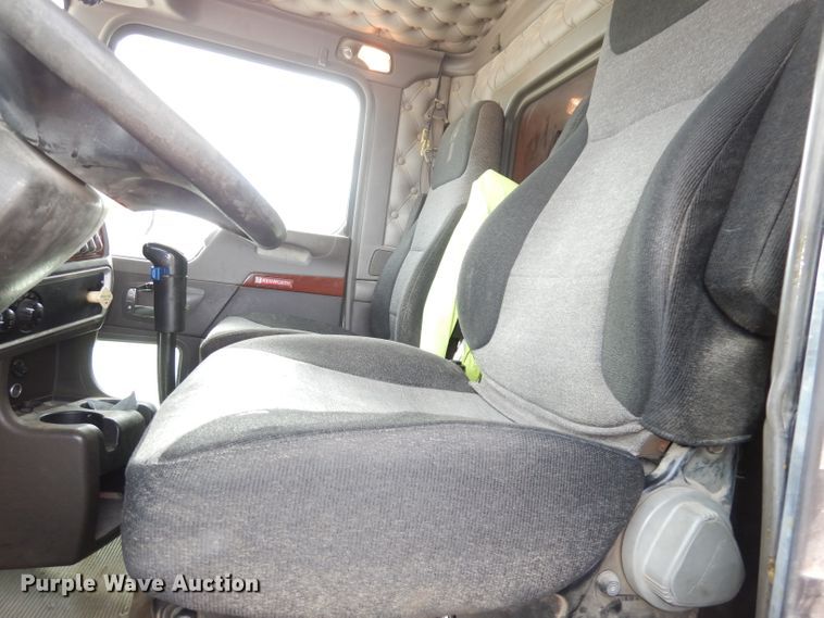 image for item DJ6863 2008 Kenworth T800  dump truck