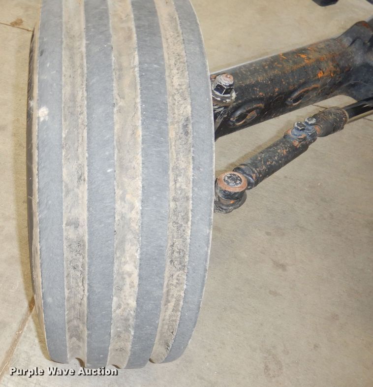 image for item DJ6864 2002 John Deere 5420  tractor