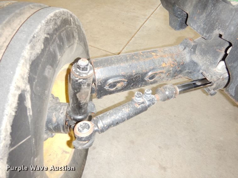 image for item DJ6864 2002 John Deere 5420  tractor